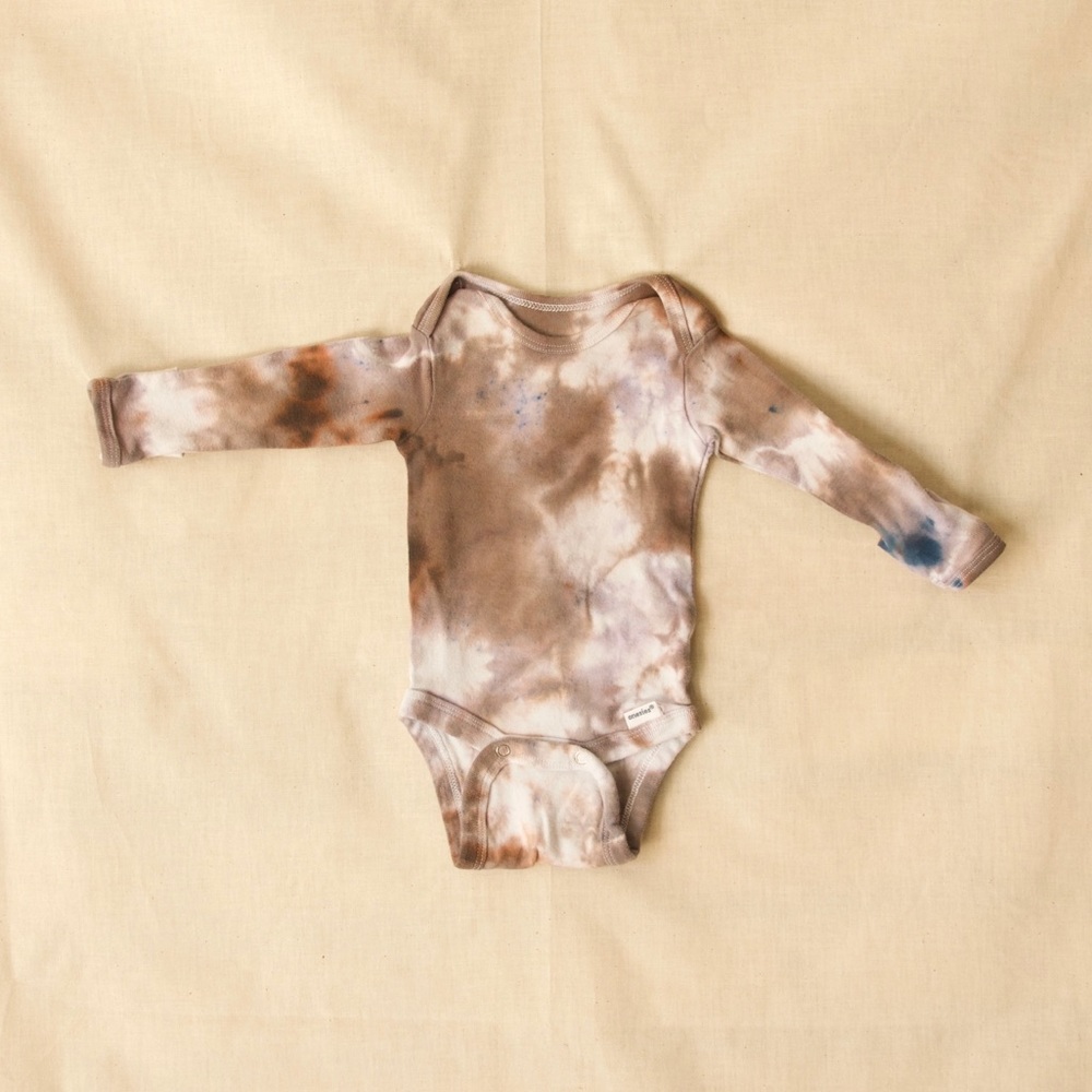 tie dye onesie [0-3mo]